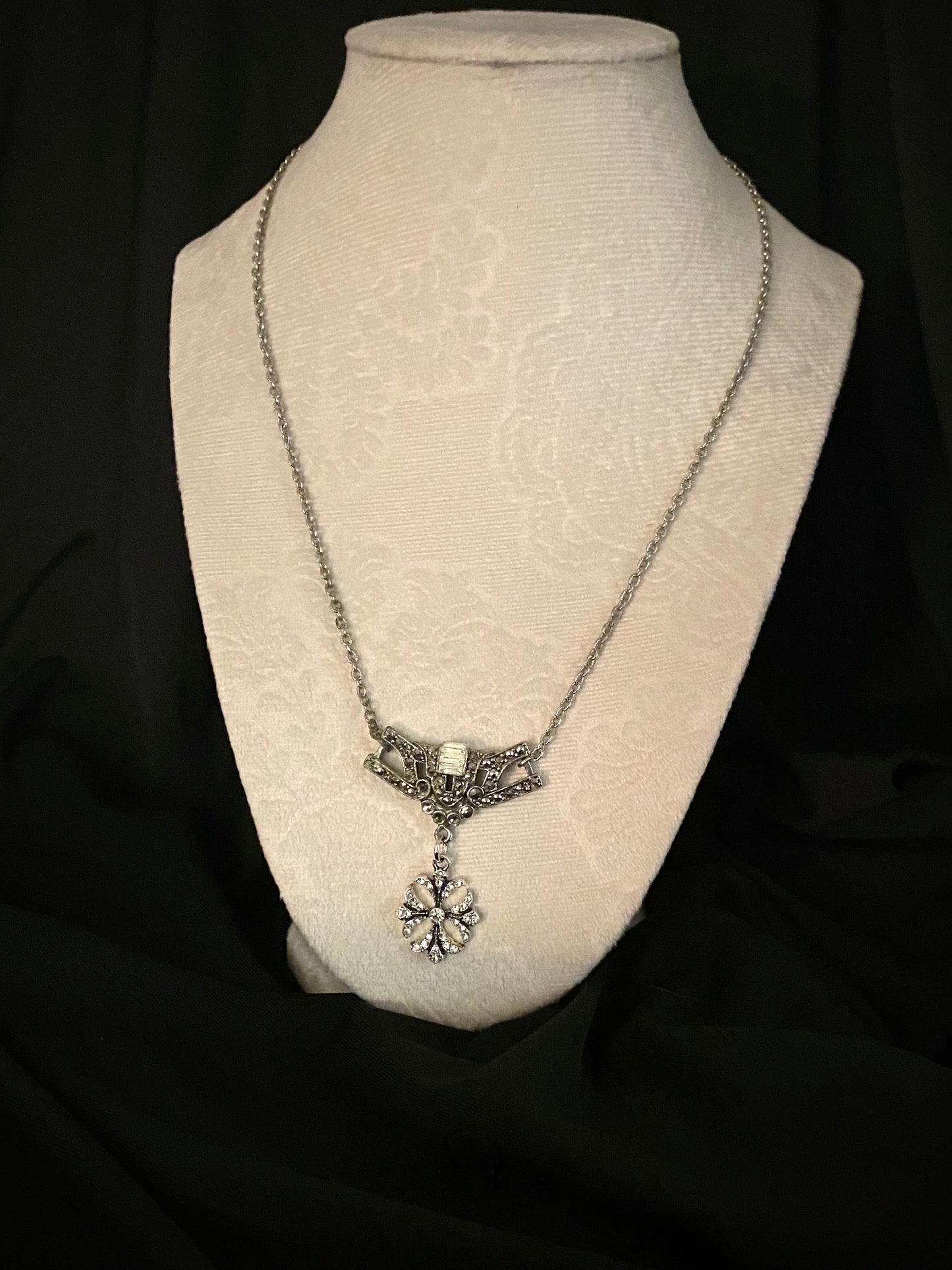 Silver Art Deco Necklace