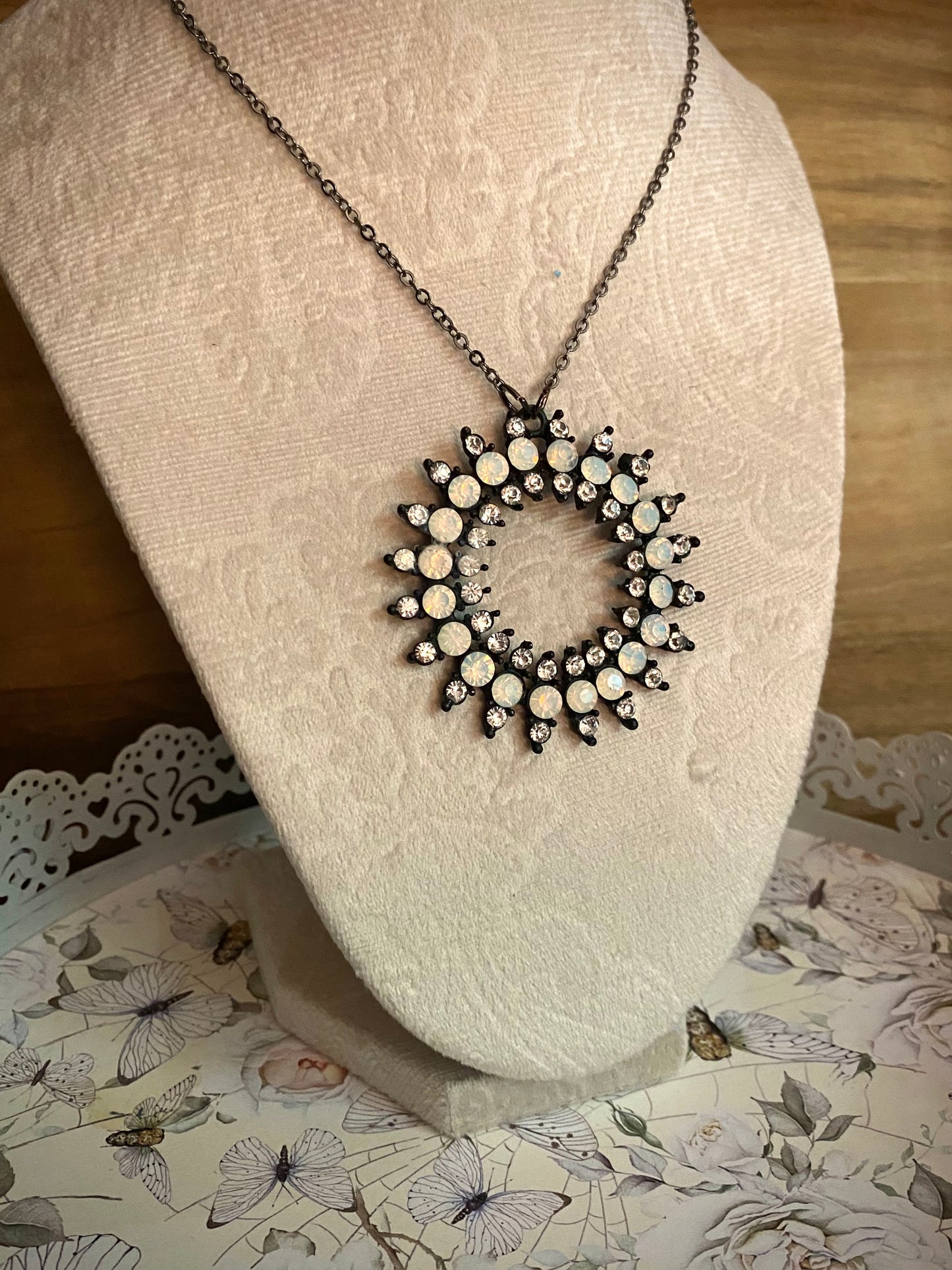 Sparkle Circle Pendant Necklace