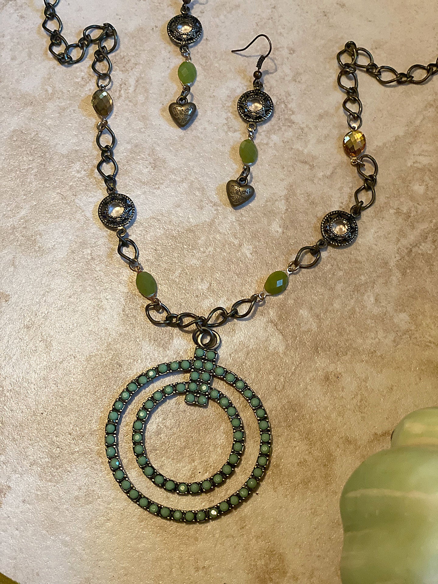 Metal Pendant Set