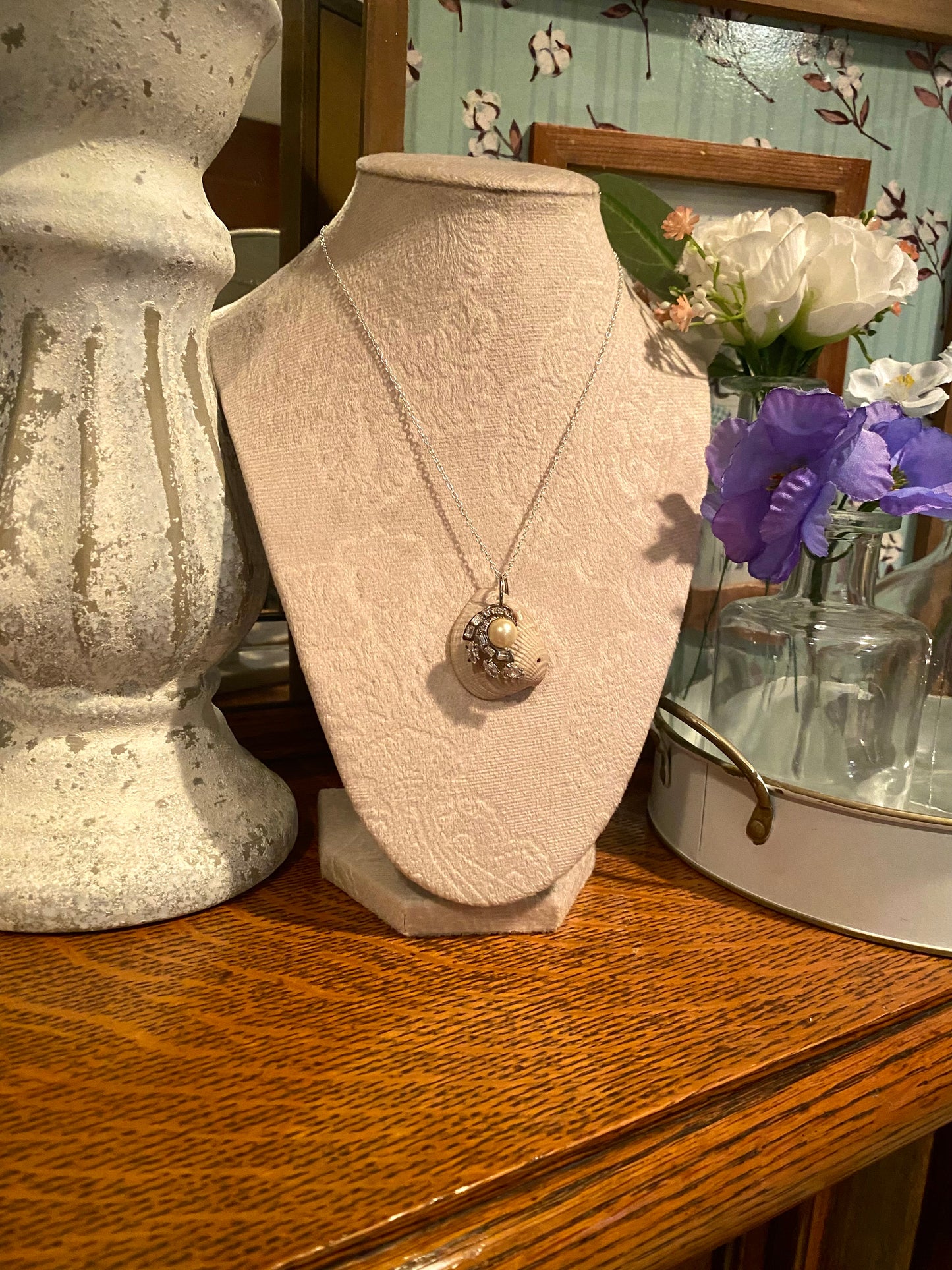 Silver Sparkle Shell Pendant