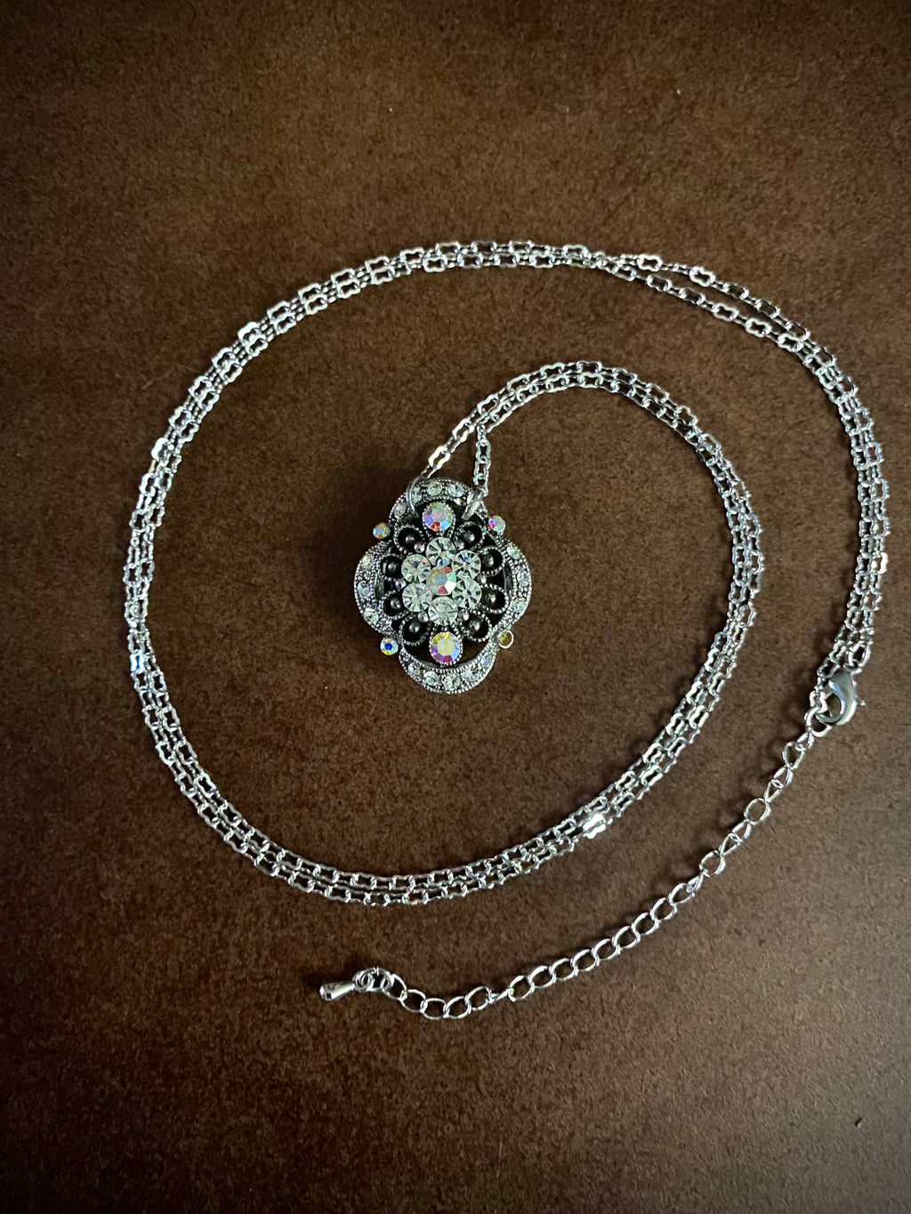 Silver Sparkle Pendant Necklace