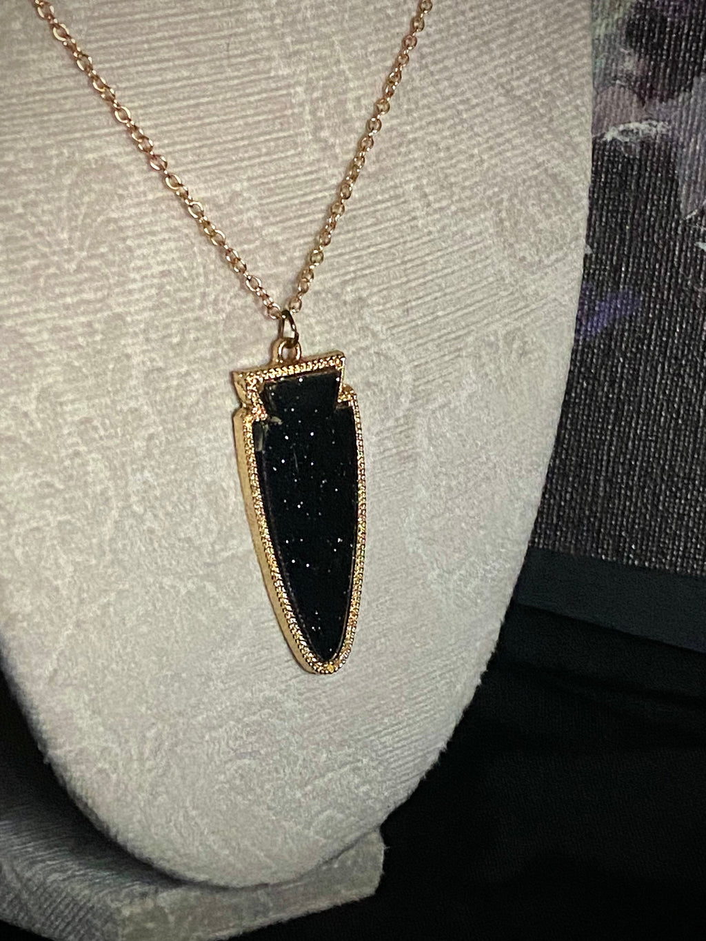 Black Arrowhead-Inspired
