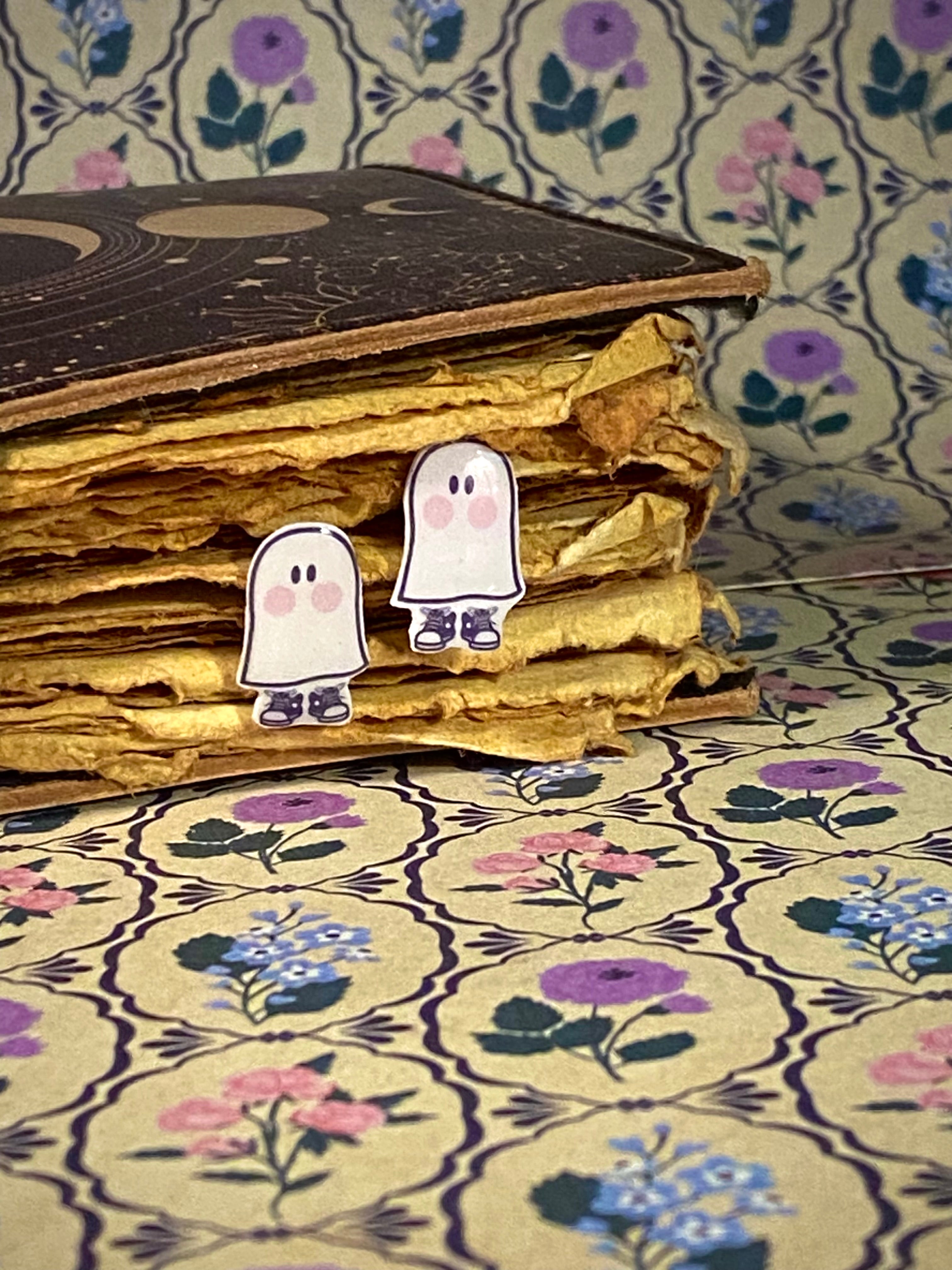 Ghost in Sneakers Studs