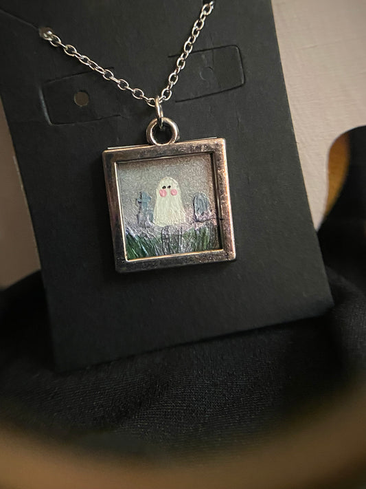 Ghost in Graveyard (Silver)