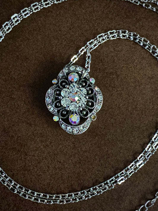 Silver Sparkle Pendant Necklace