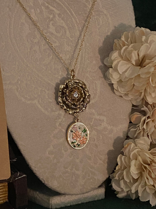 Rose Sparkle Necklace