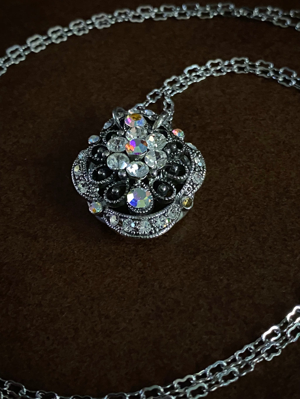 Silver Sparkle Pendant Necklace