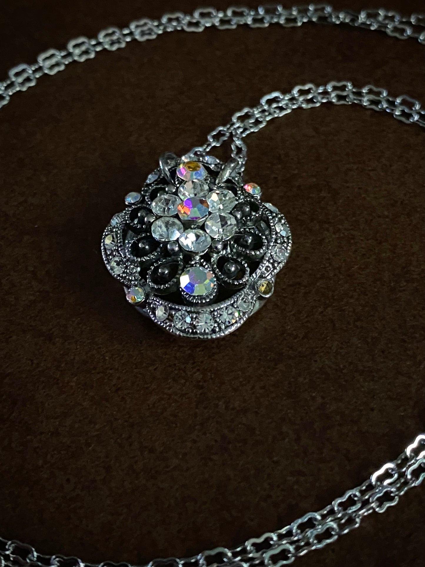 Silver Sparkle Pendant Necklace