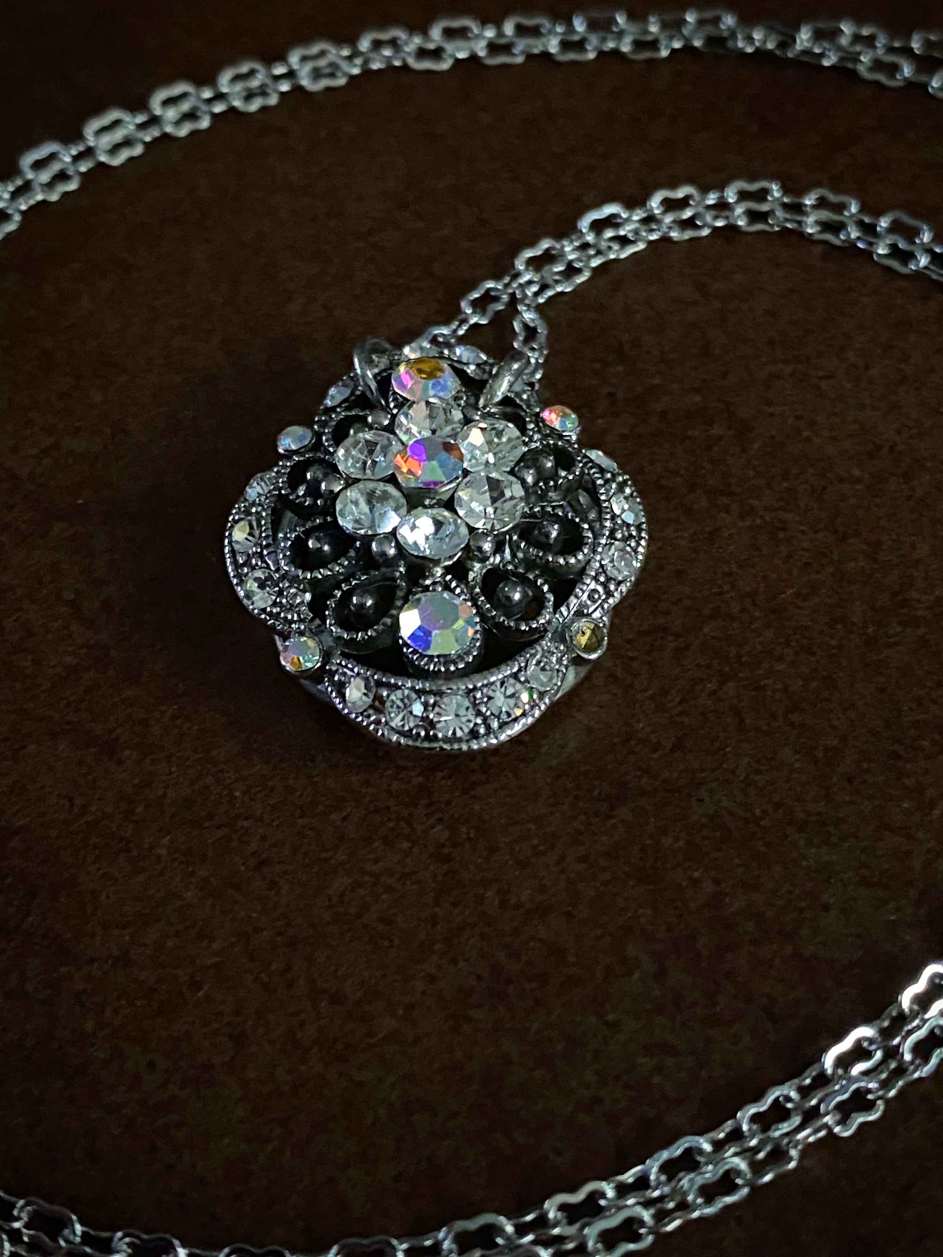 Silver Sparkle Pendant Necklace